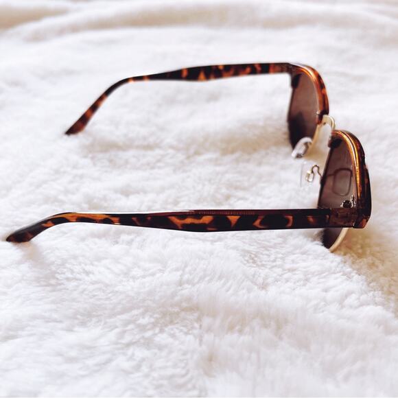 Theo Brown Sleek Modern Sunglasses - Picture 6 of 9